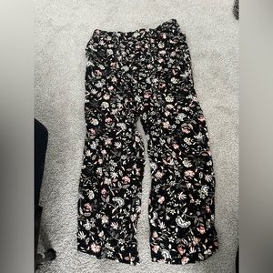 Old navy flowy pants size medium